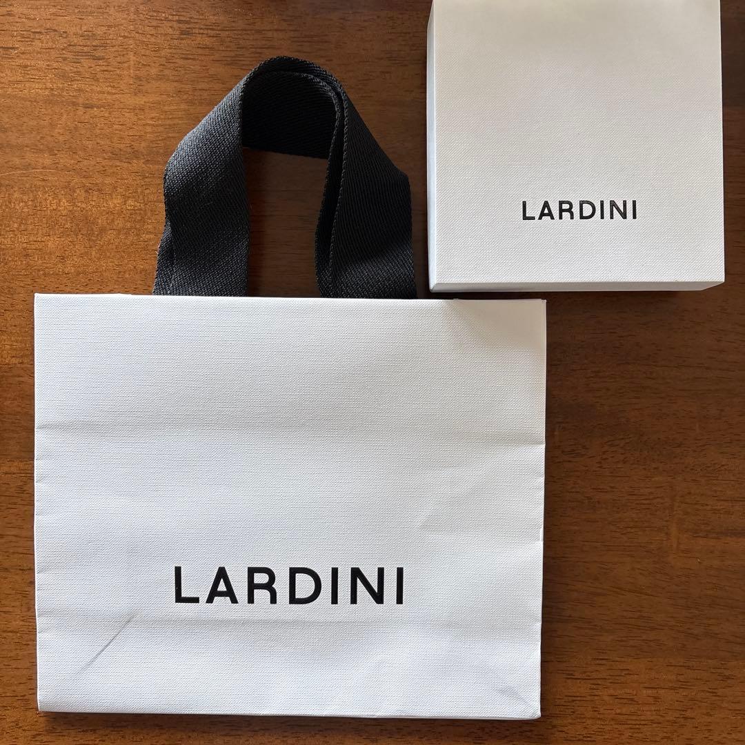 LARDINI ラルディーニ　キーリング　ブラック　ブートニア