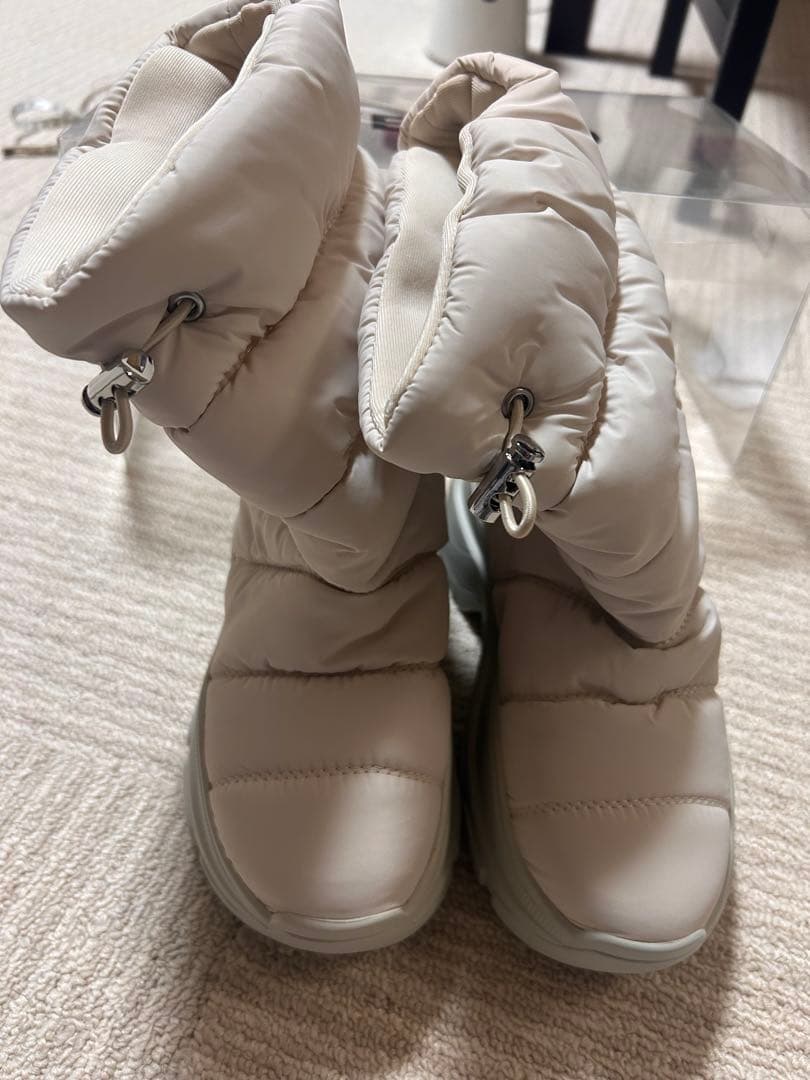 専用 YELLO ホワイト ダウンブーツ 厚底