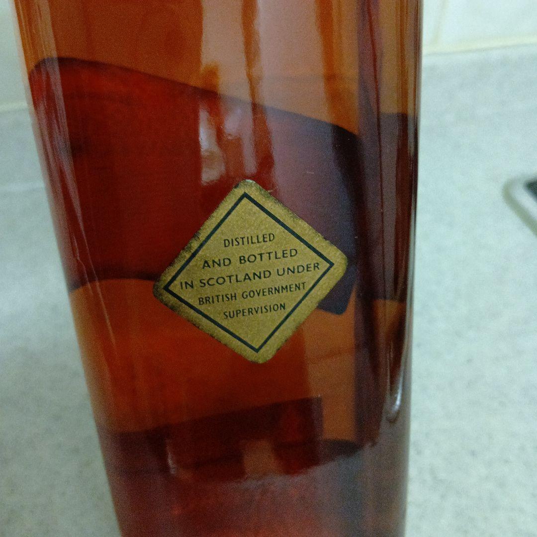 Johnnie Walker Black Label金キャップ白紋章1000ml