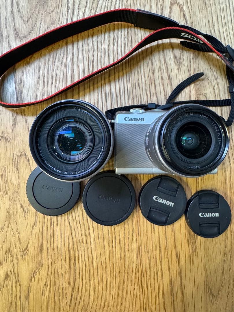 Canon デジタル一眼レフカメラ レンズ2本付き　EOSM100 WZKGY