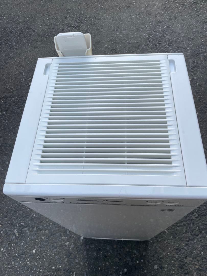 ホワイト 縦型 空気清浄機