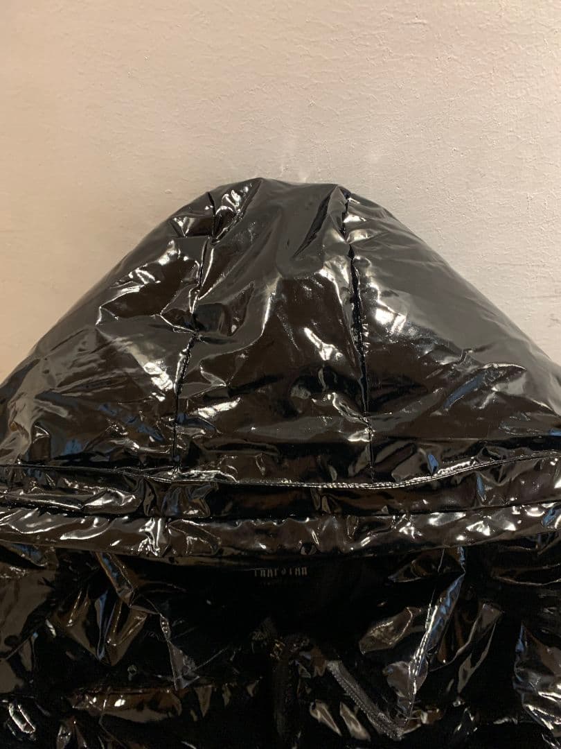 【新品】TRAPSTAR ブラック ダウンジャケット M