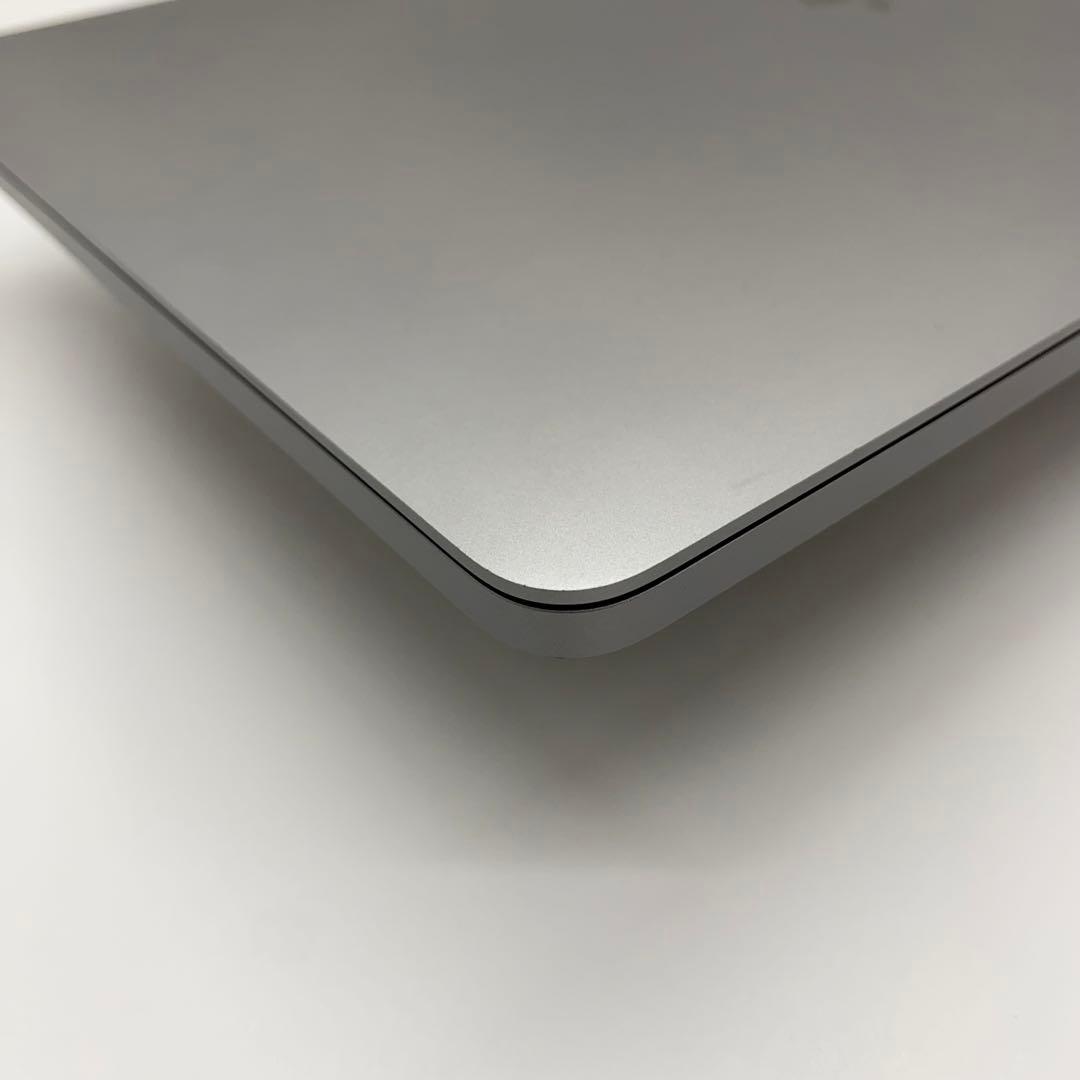 MacBook Pro 2017 13インチ　美品　完動品