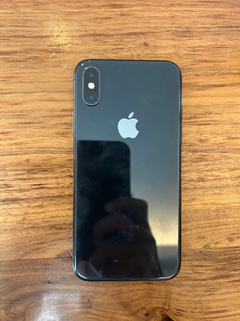 Apple iPhone Xs ブラック 本体