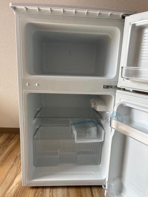 COMFEE' ノンフロン冷凍冷蔵庫 90L RCT90WH/E　2024年製