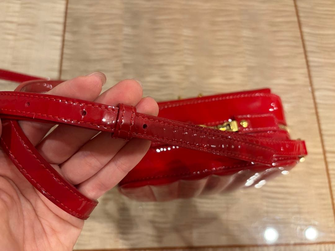 サンローラン♡エナメルショルダーバッグ