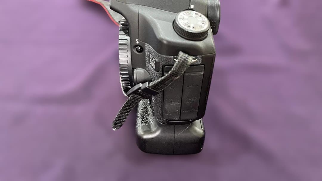 Canon EOS 50D 本体 バッテリーグリップ付（レンズなし）