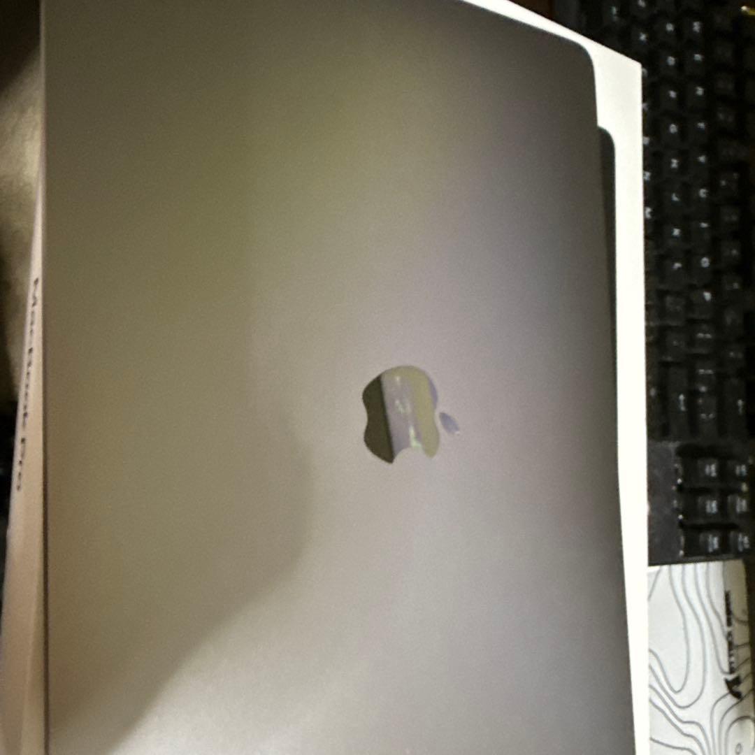 MacBook Pro 13インチ 8GB 256GB SSD