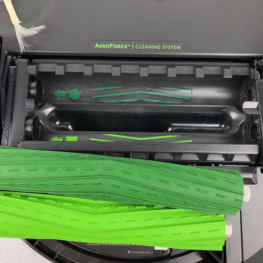 ルンバi3+ ほぼ未使用 自動ゴミ捨て機能 ロボット掃除機 アイロボット