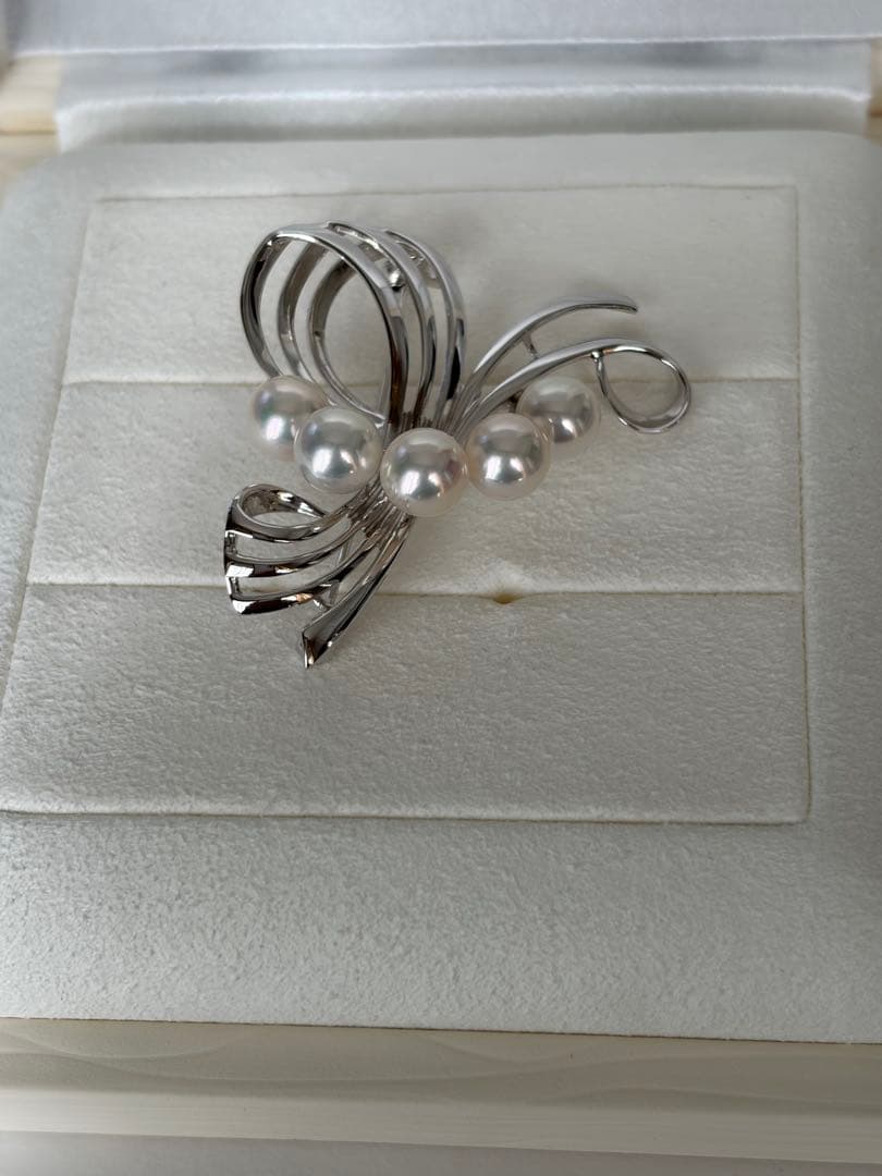 お値下げしました❤️【極美品】ミキモトブローチ