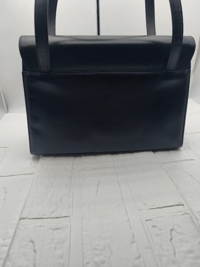 は*ら様 SalvatoreFerragamo　フェラガモ　ヴァラリボン　ショル