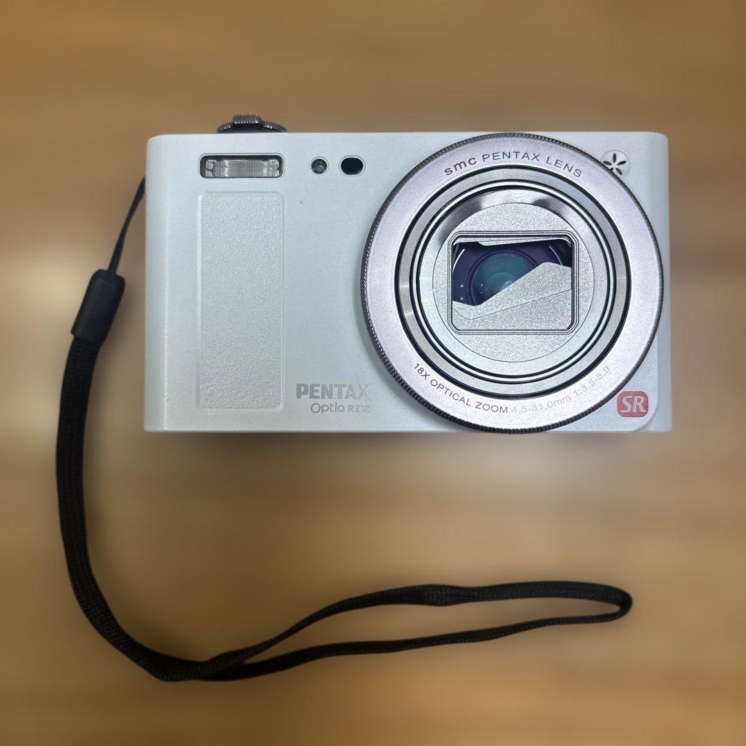 デジタルカメラ　ペンタックス　ホワイト