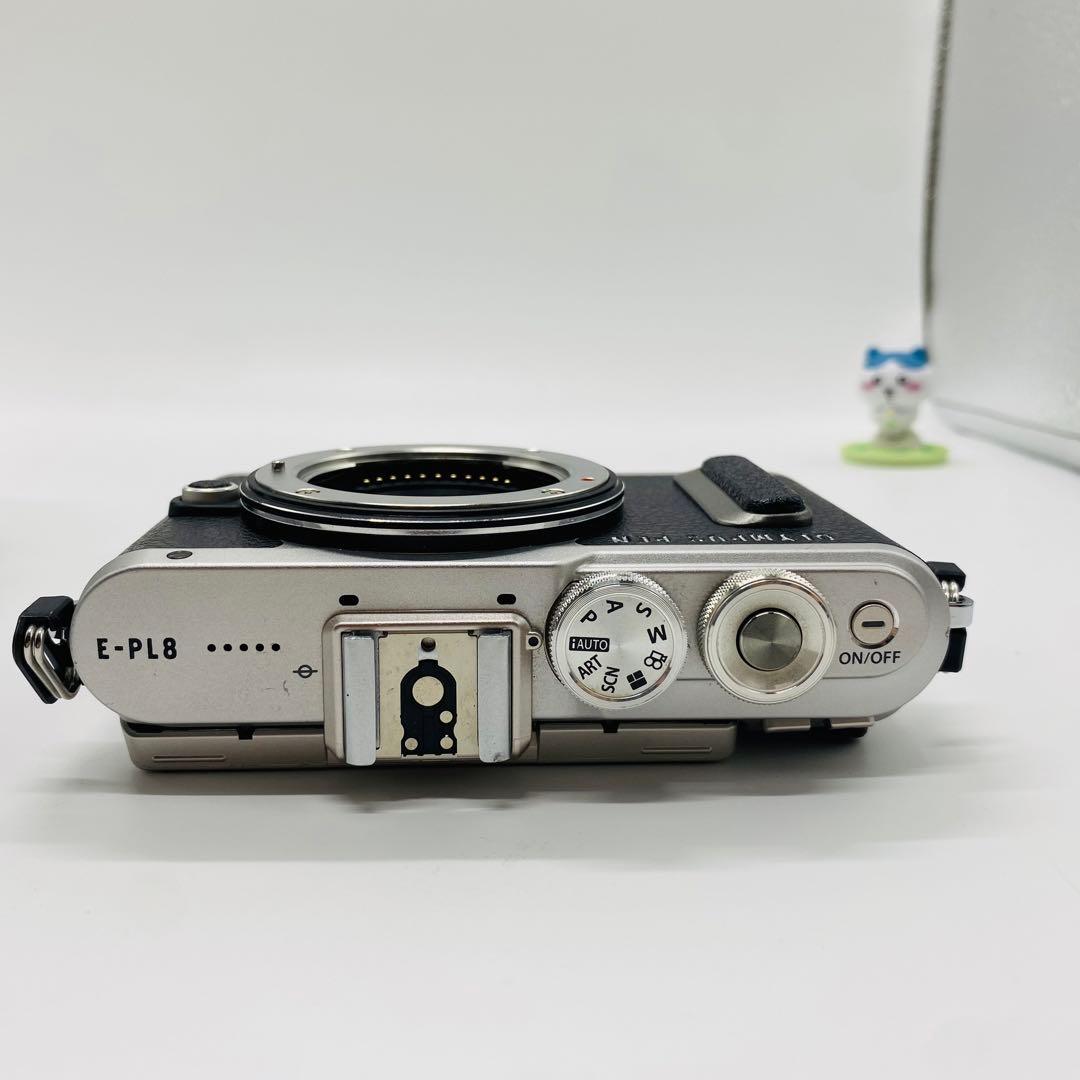 良品 Olympus PEN E-PL8 ダブルズームキット 予備バッテリー付き
