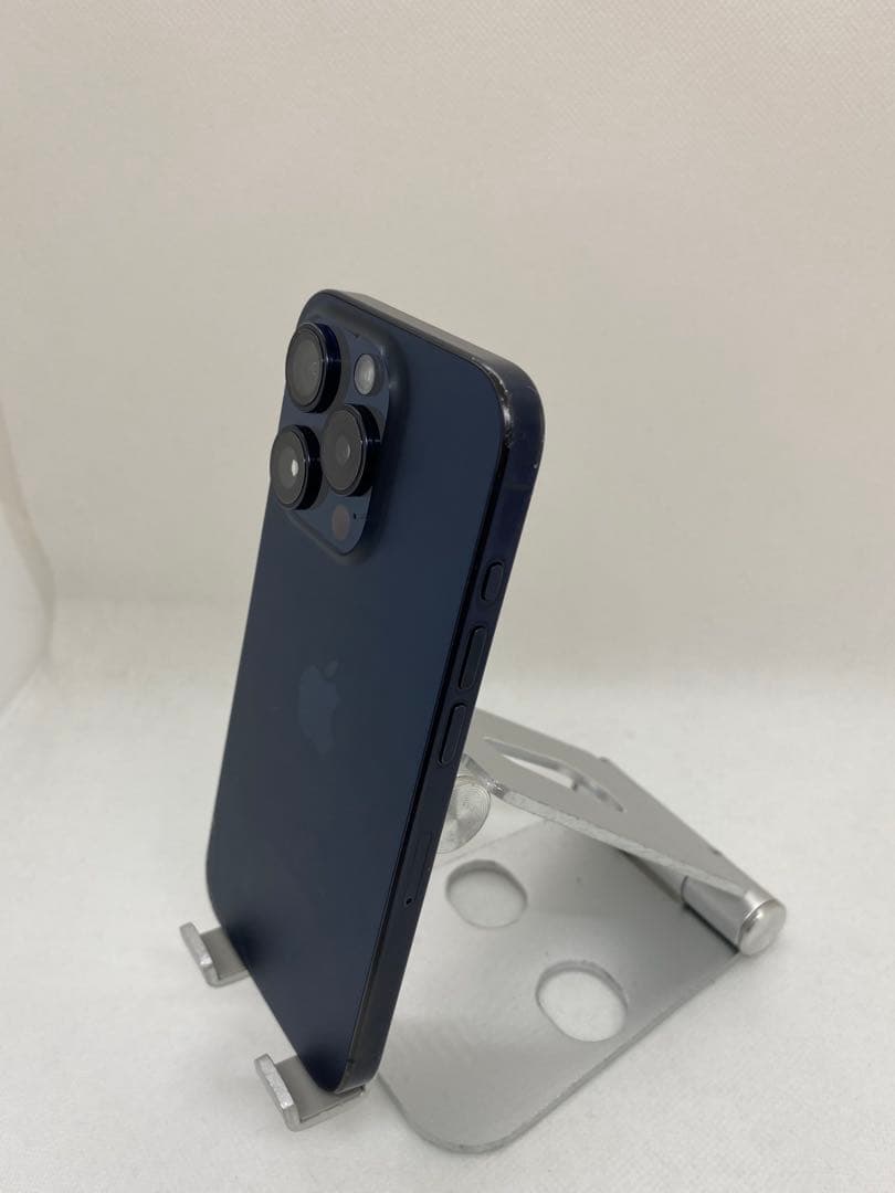 ジャンク品iPhone 15 Pro 256GB SIMフリー　69536