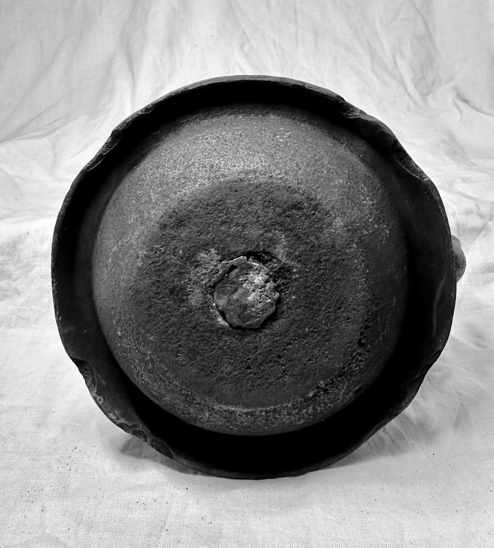 大正鉄瓶・南部「厳鷲堂」鉄瓶・銅蓋・銀摘み・銀篏注ぎ口