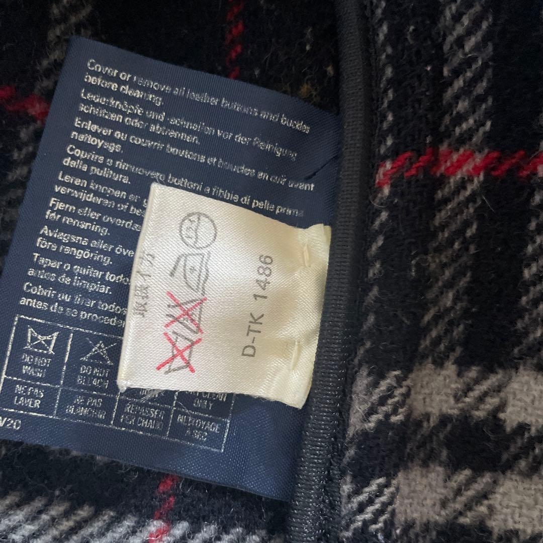 BURBERRYバーバリーのダッフルコート 裏地ノバチェック柄