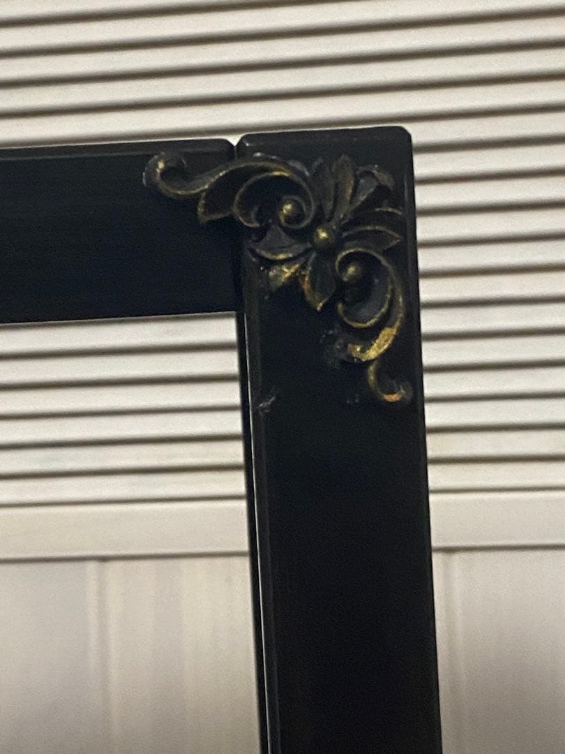 ゴシック ガラス天板 シェルフ♦️百合紋章♦️フルール ド リス♦️ブラック♦️送料込