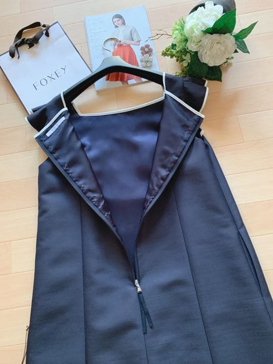 新品未使用 フォクシー 絹 ウールワンビース Rene