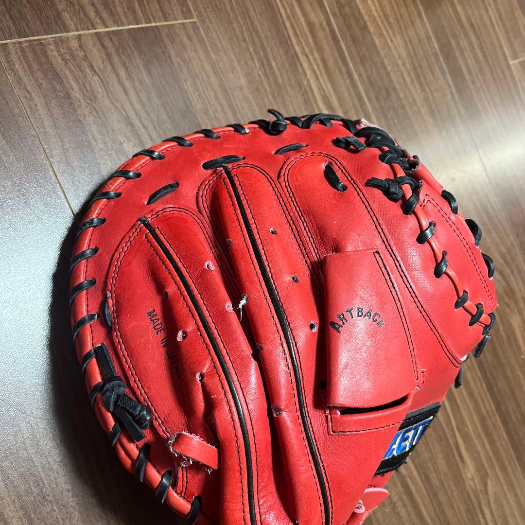 古田敦也のサイン入りグローブ