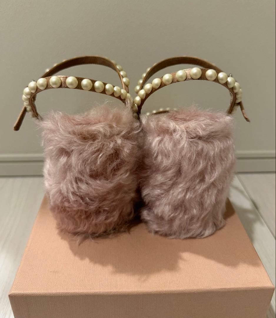 miu miu ファー＆パールサンダル