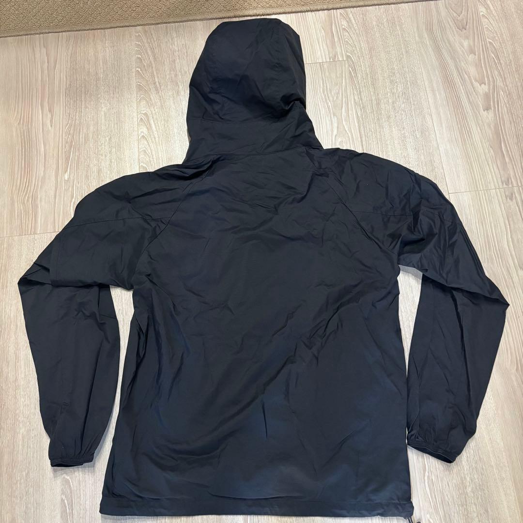 ゴールドウイン　ウーブンストレッチフーディ　黒S