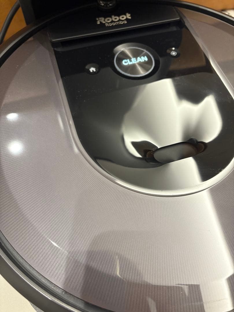 【美品】ルンバ i7+ 月1～2回使用　 アイロボット　ロボット掃除機本体