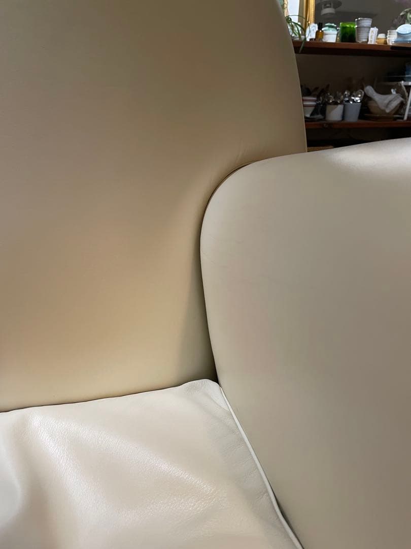 ポルトローナフラウ　バニティフェア　総本革　レザー　ソファ　カッシーナ