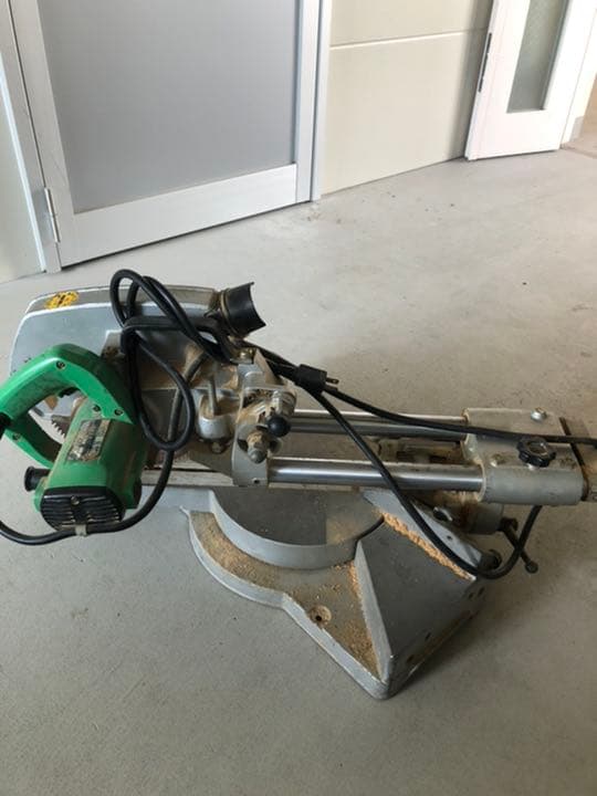 スライド丸のこ