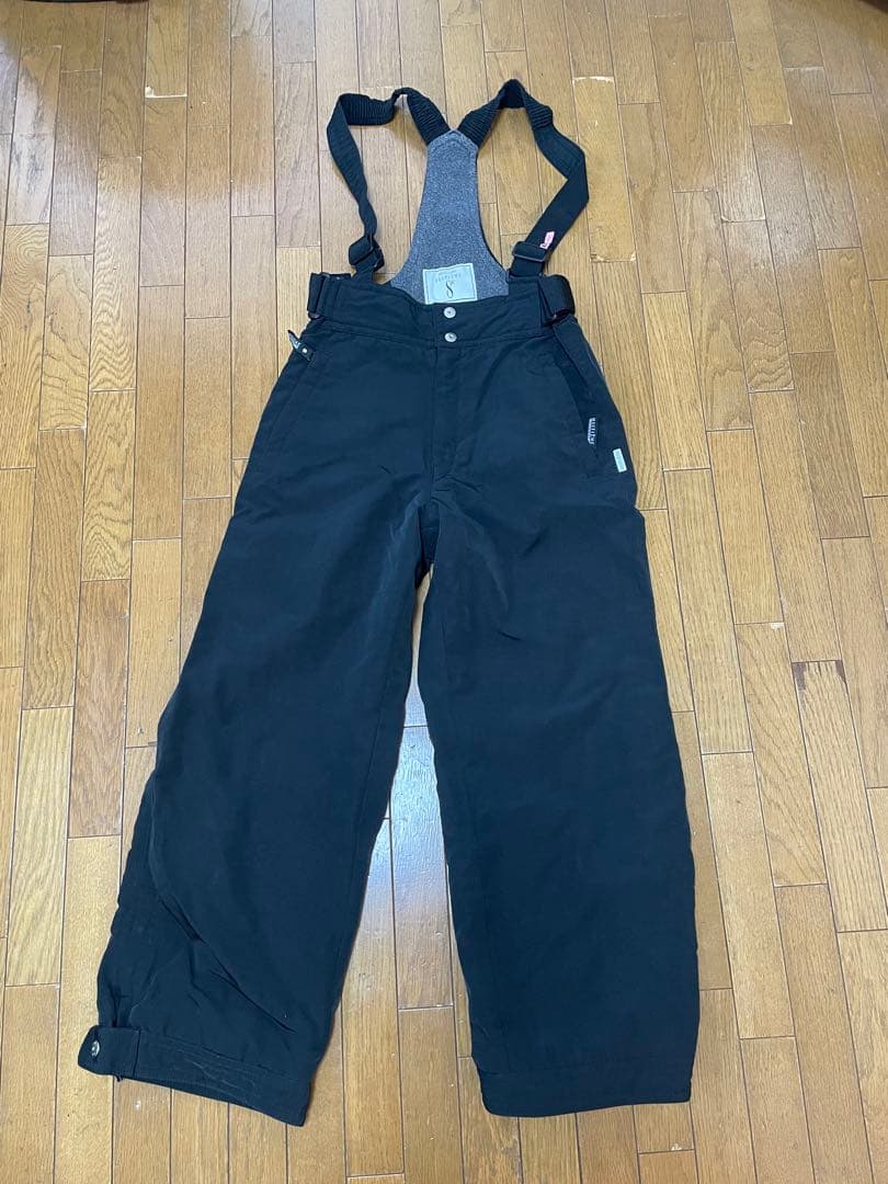 HUITIEME 8e スキーウェア(女性用) ホワイト/ブラック 手袋つき