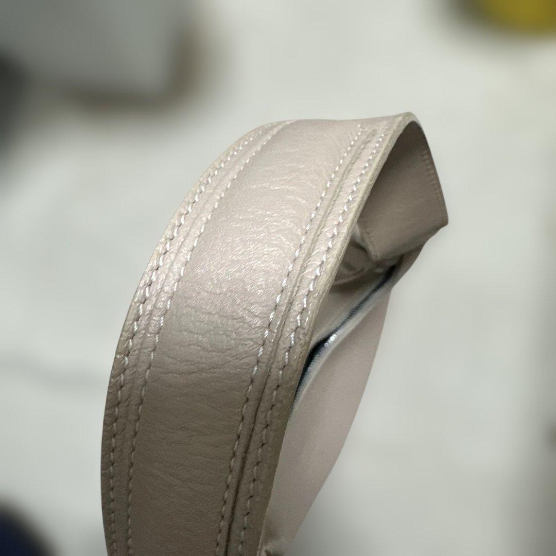 ロンシャン　ショルダーバッグ　レザー　ワンショルダー　ハーフムーン