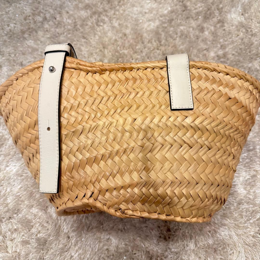 LOEWE カゴバック(白・スモール)