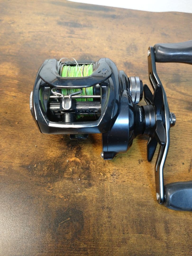 ダイワ タトゥーラ TW 300L ベイトリール 左