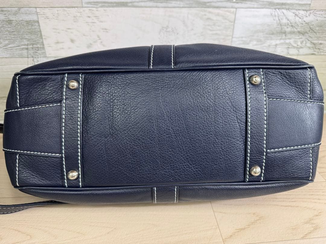 ★TOD'S ★ ネイビー レザー ショルダーバッグ