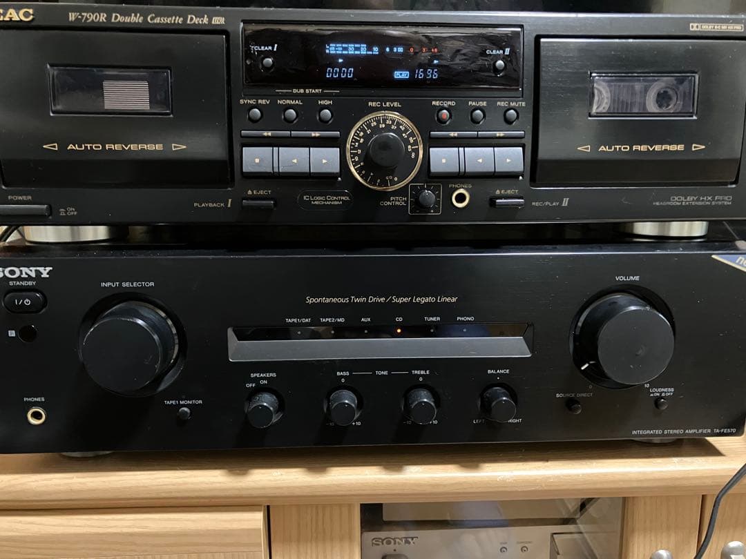 【美品・動作品】TEAC W-790R ダブルカセットデッキ／カセットテープ付き