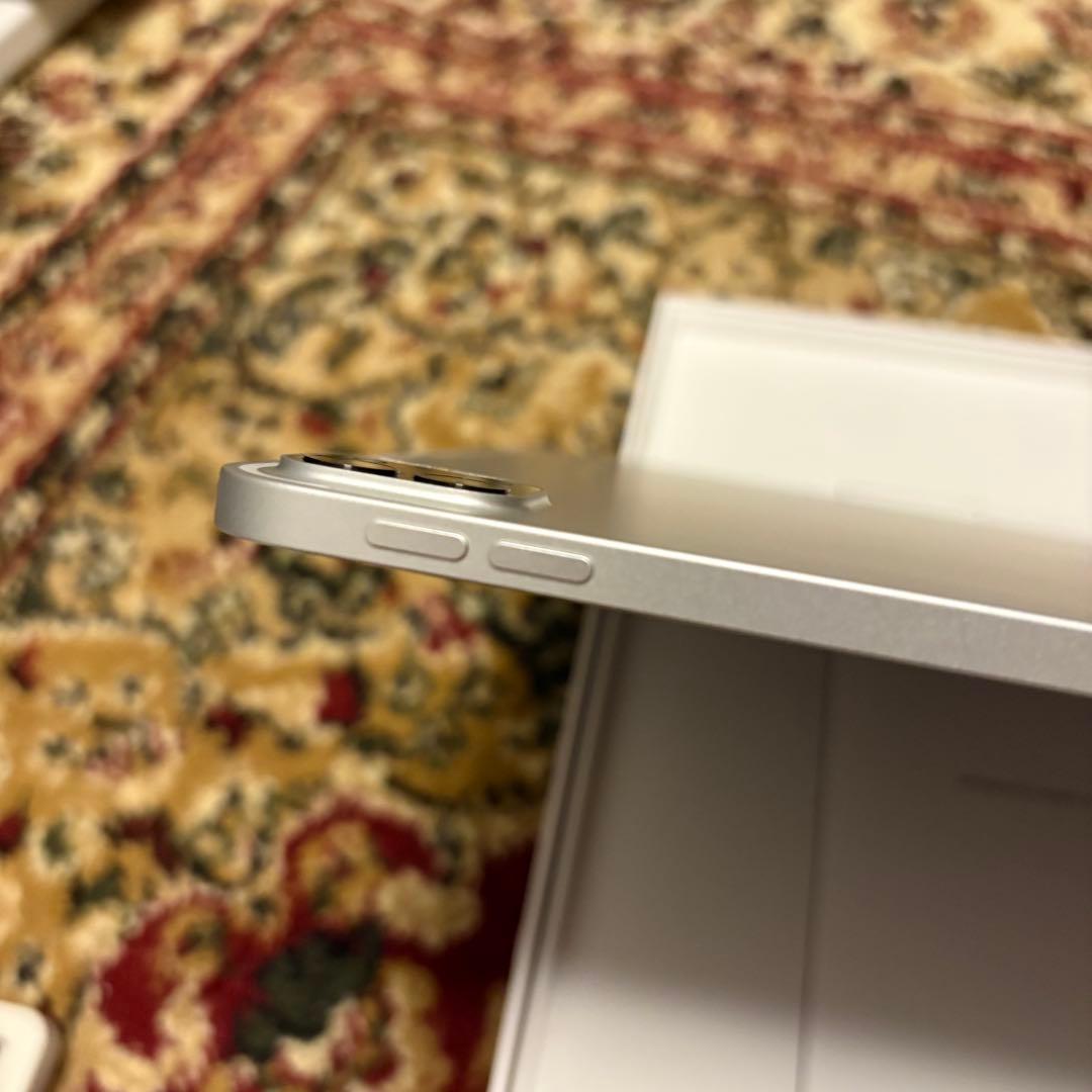 iPad Pro 12.9インチ 第5世代 128GB シルバー