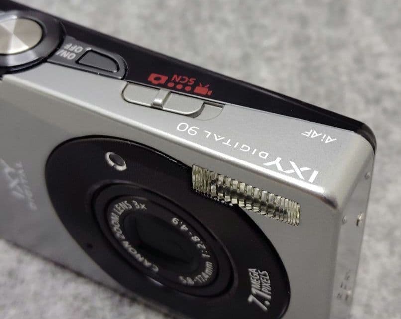 Canon IXY Digital ９０　　ＣＣＤモデル