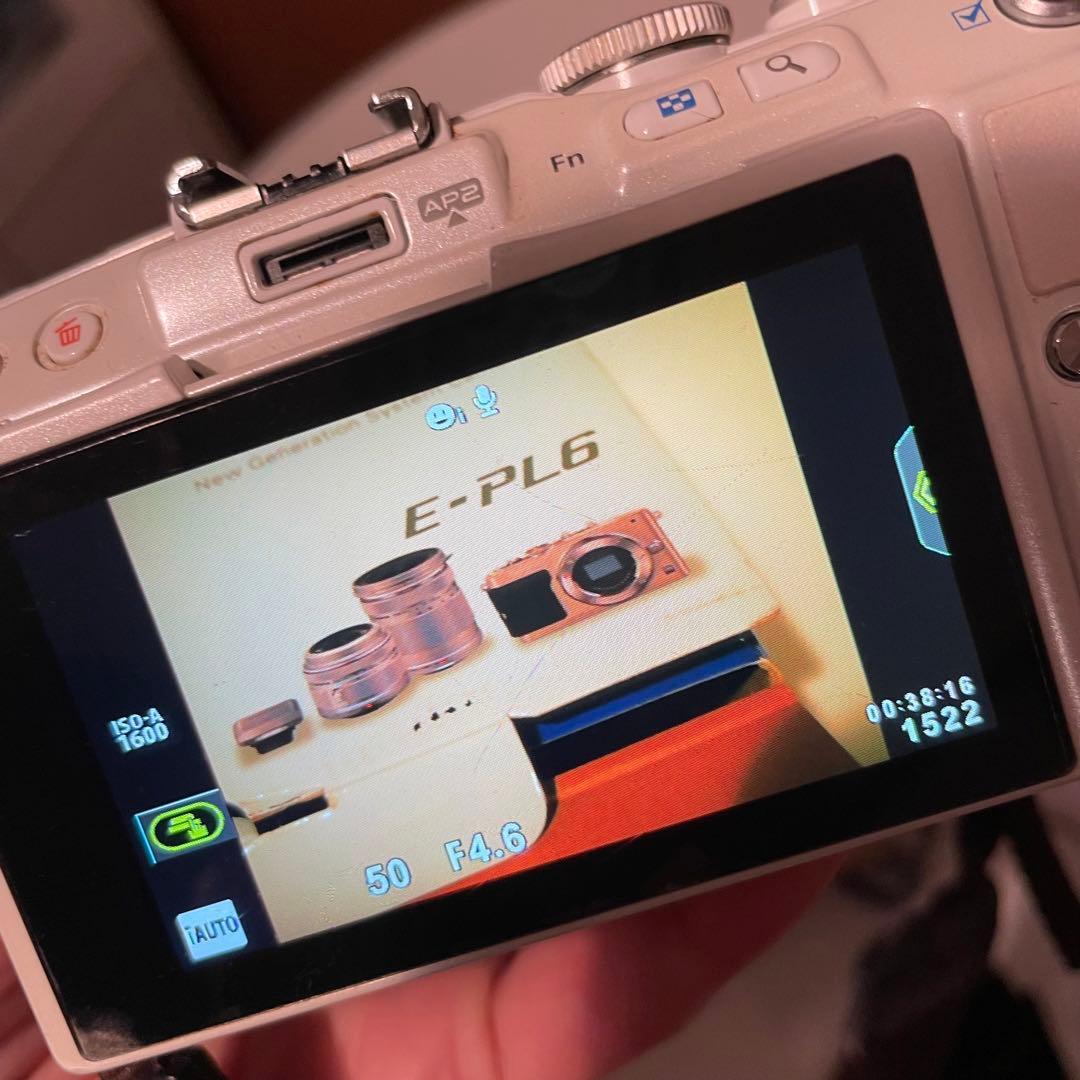 Olympus E-PL6 ミラーレス一眼 本体+レンズ