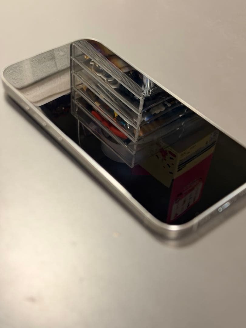 最終値下げ iPhone 16 pro 256GB ホワイトチタニウム