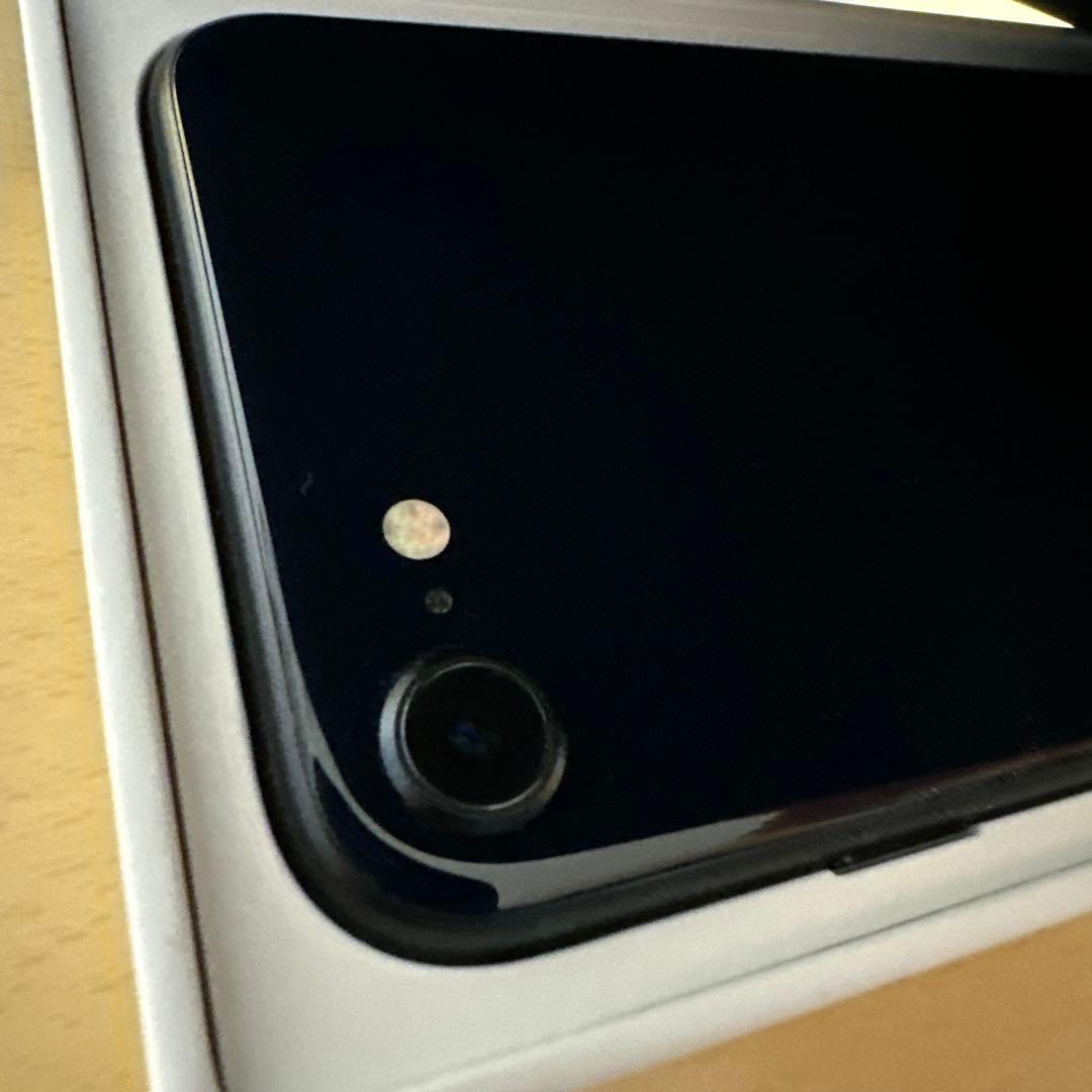 美品 iPhone SE 第3世代 バッテリー100% 128GB apple