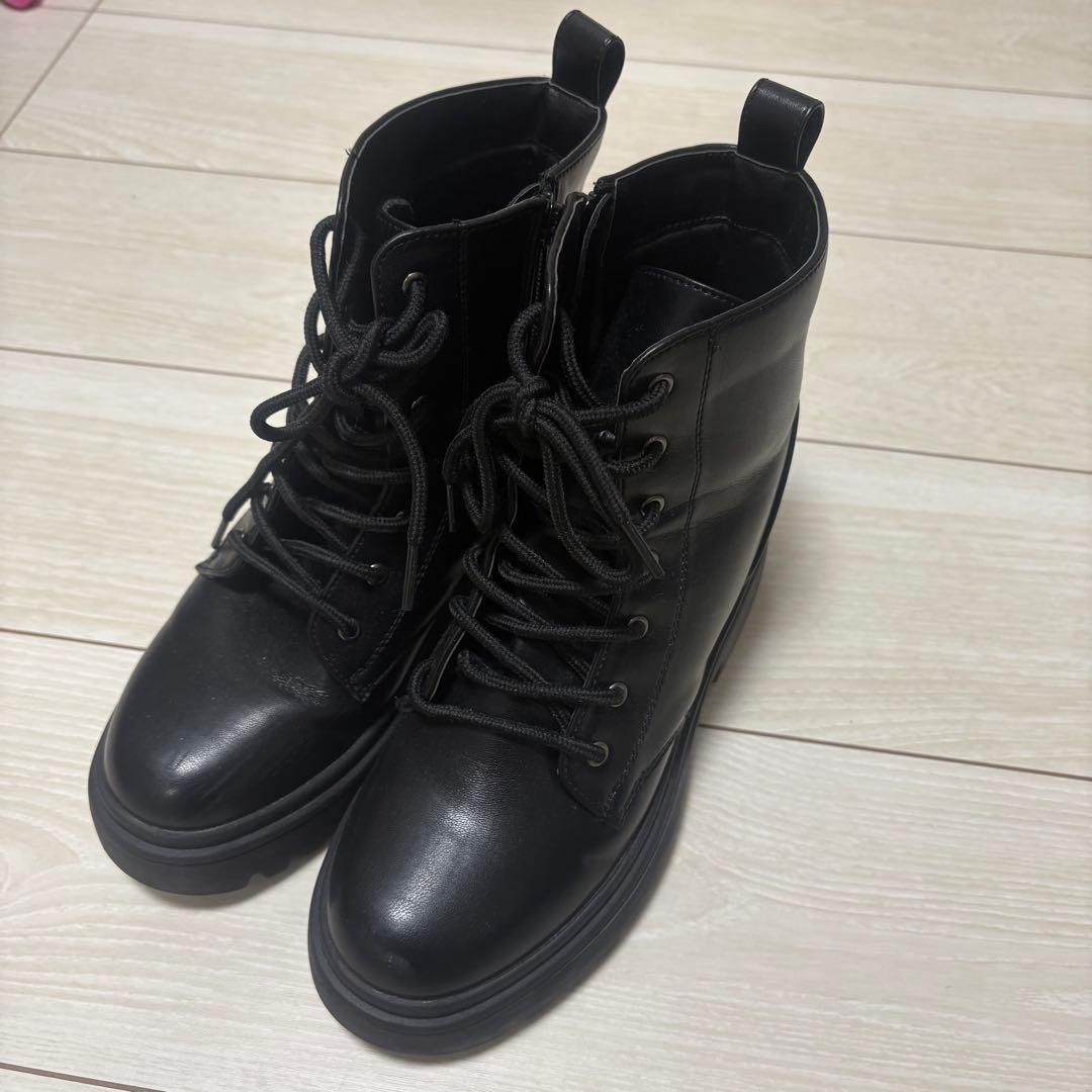 assist シークレットヒールアップショートブーツ レースアップタイプ