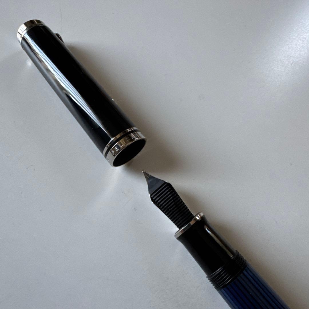 ペリカン 万年筆スーベレーン M805 ブルーストライプ青縞 ＥFニブ 極細字