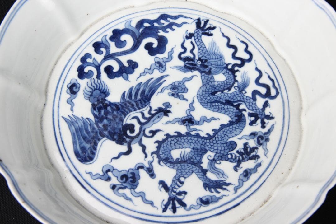 中国 清代 染付　青花双龍戯珠図 花口洗 大明宣徳年製 文房具　皿 FJ9-10