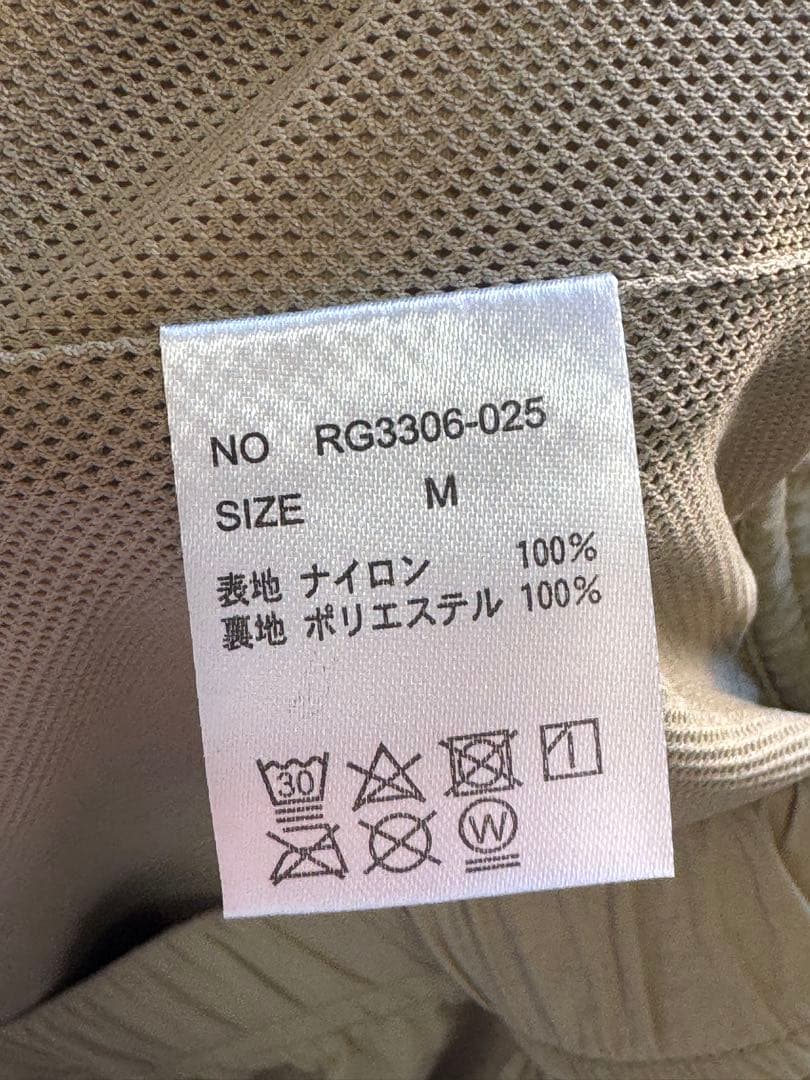 renoma ビッグロゴナイロンジャケット　Mサイズ　ベージュ