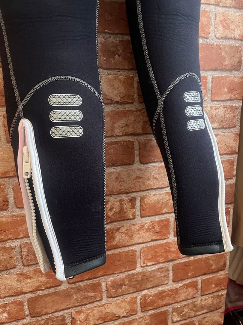 Aqualung アクアラング　ブラック フルスーツ Sサイズ