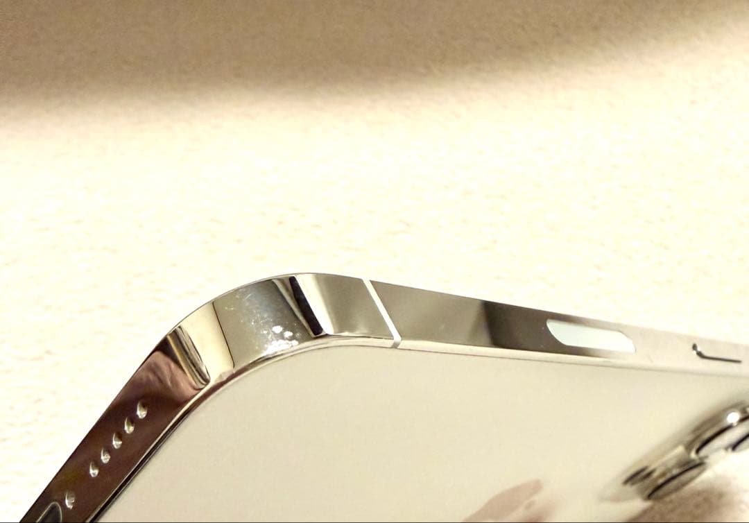 Apple iPhone 13 Proシルバー 本体