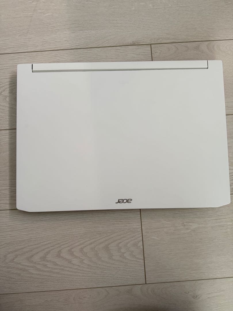 Acer ConceptD7 ノートパソコン　メモリ32GB、ゲームプレイにも