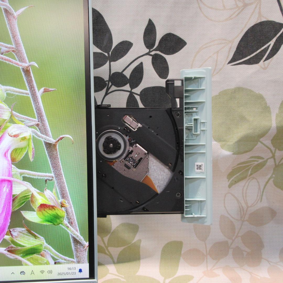 Win11第8世代Corei3/メ8G/SSD+HDD/カメラ/無線/タッチP