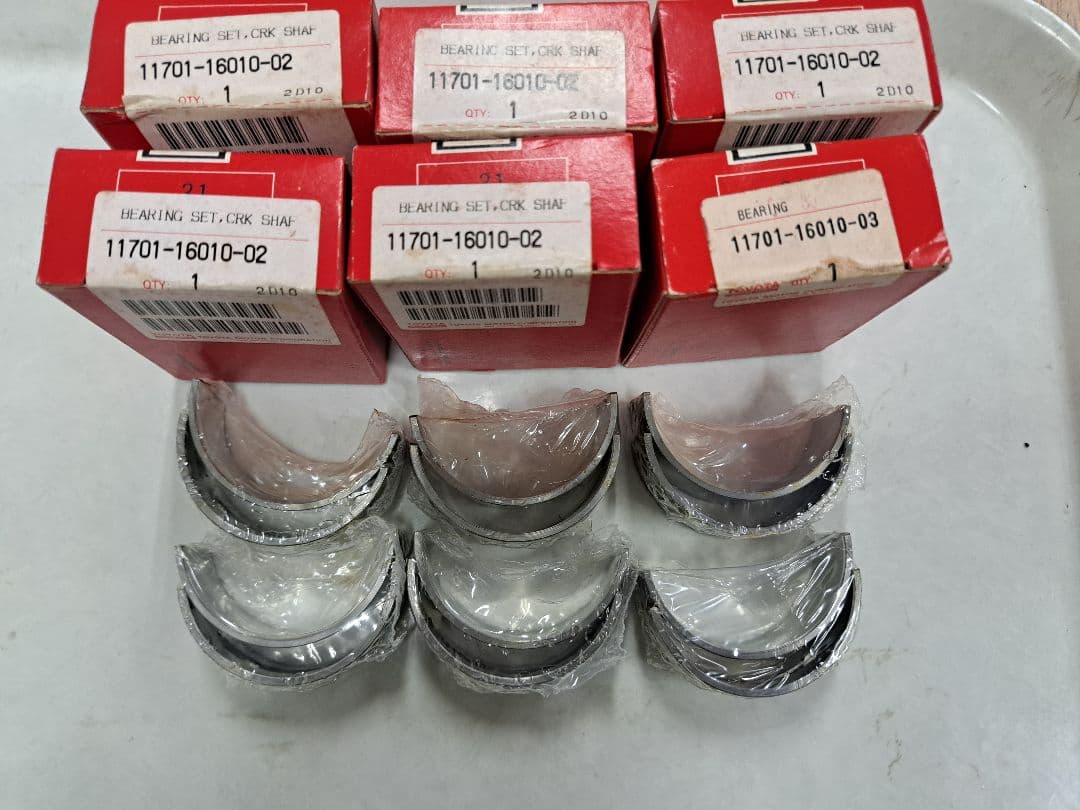 純正4A-GEクランクベアリングセット(5枚＋1枚)新品 ①