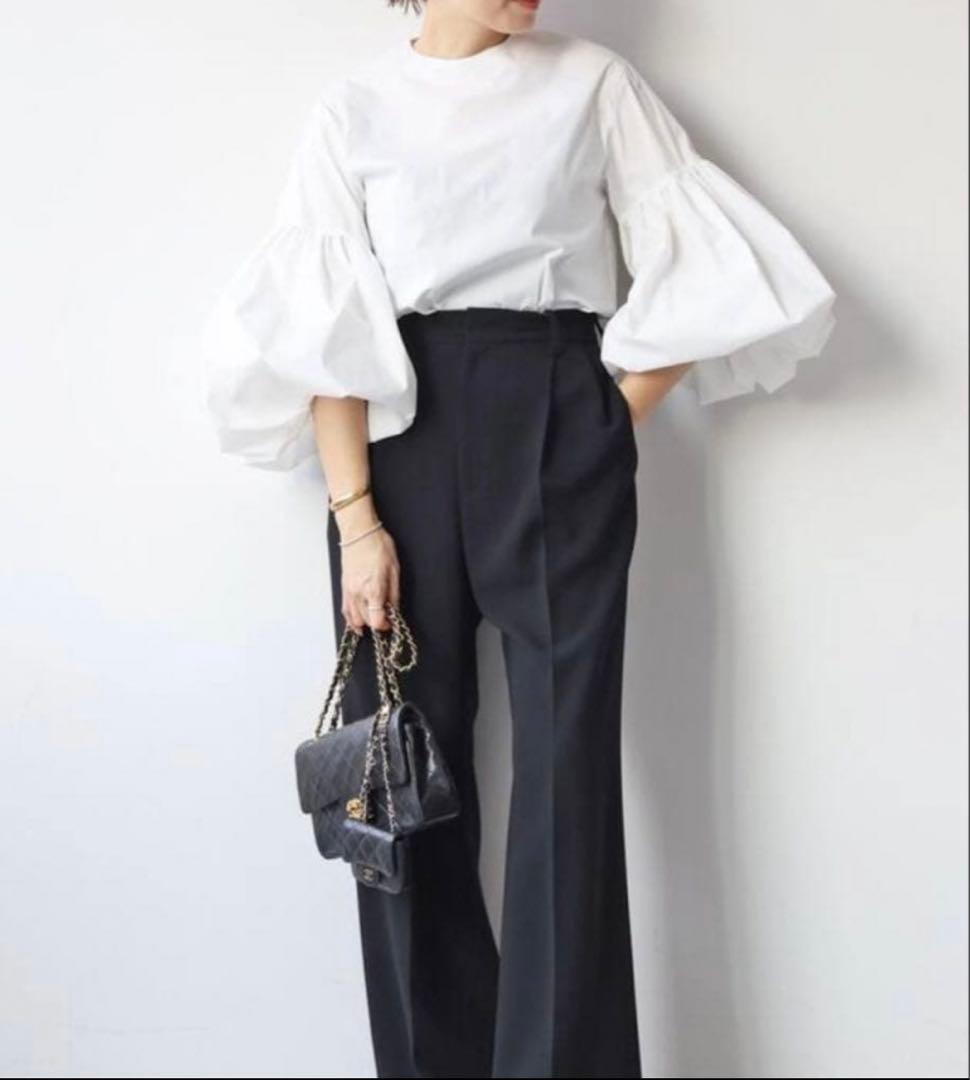 CELERI 2025SS パフスリーブシャツ　白　ドゥーズィエムクラス