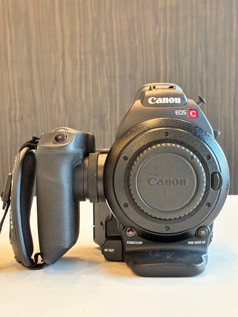 Canon EOS C100 ボディ（EFマウント）通電217時間